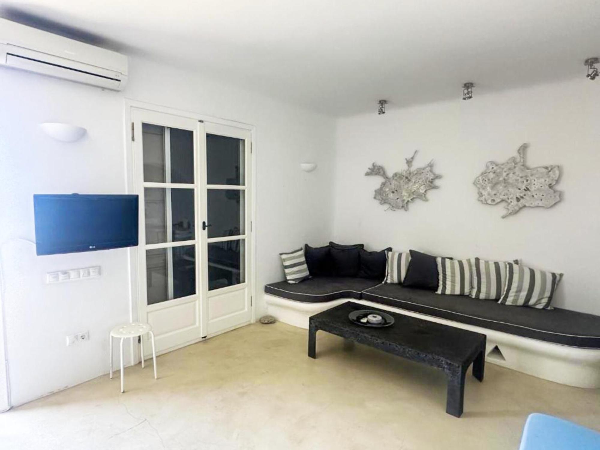 White Rock Suites & Villas Houlakia  Exterior foto